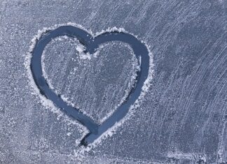 Czy na myjni trzeba wyłączyć silnik?