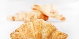 Ile gniazdek pod 16 a bezpiecznik?