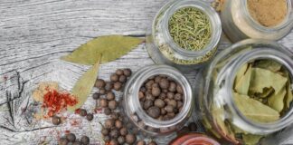 Jak ustawić ruchome głowy?